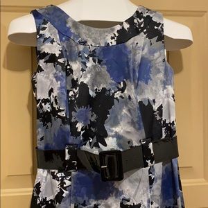 Dress Barn Size 6 Dress w/belted waist Blue Black